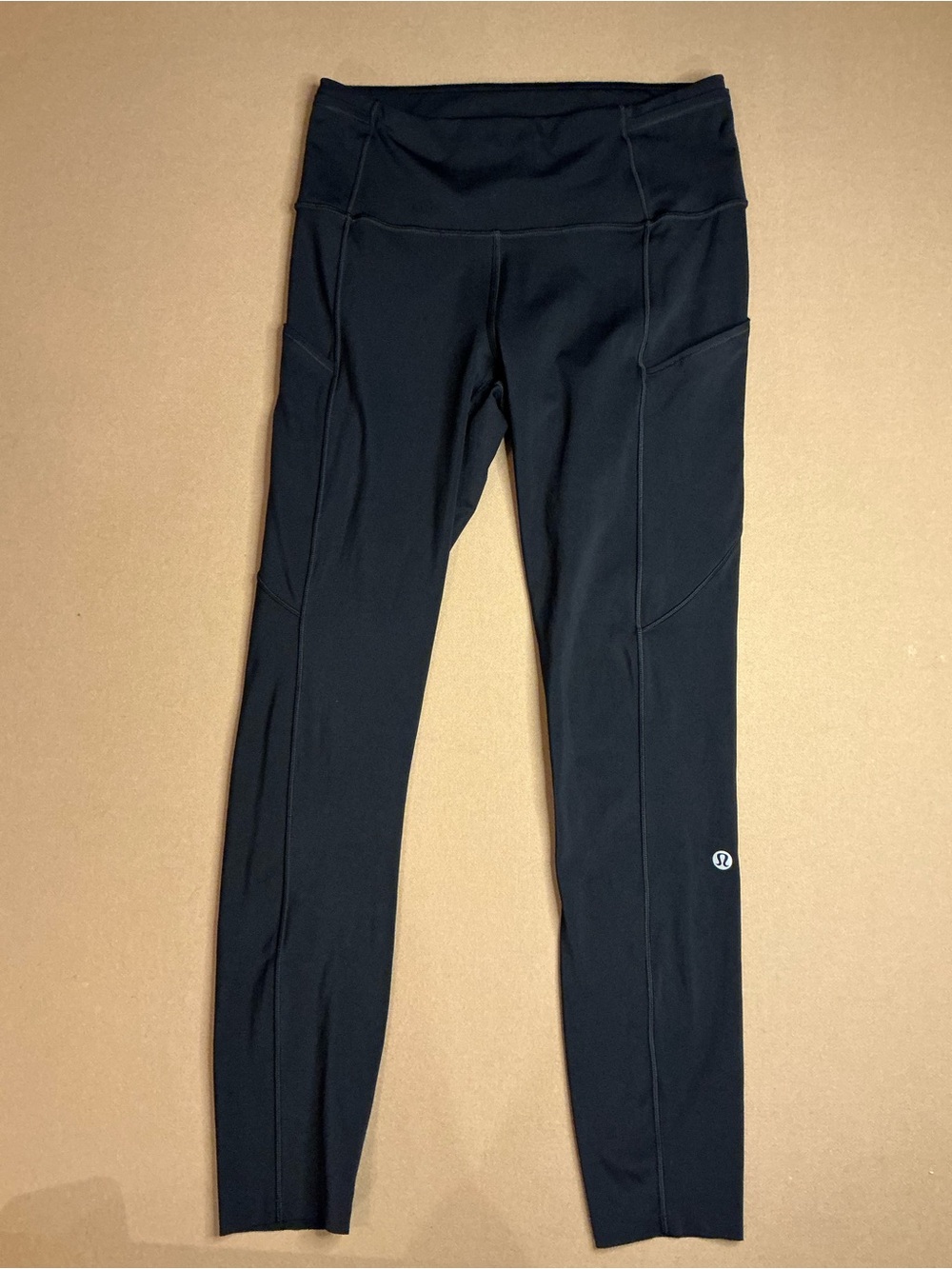 Lululemon x Peloton co-branded high rise leggings with pockets! Like new size 6